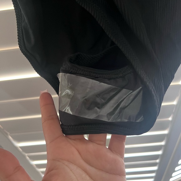 Black one piece bathing suit PLUS SIZE 3x fits like a 2x - Picture 2 of 3